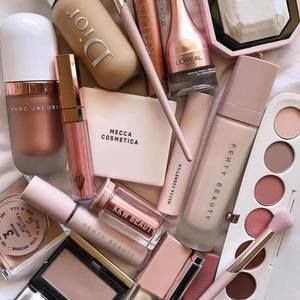 Meet your Posher, Brand